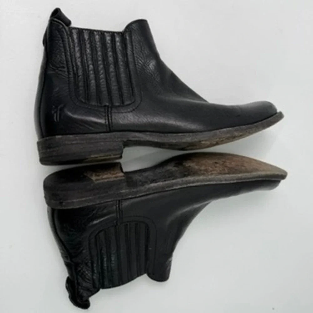 Frye Phillip Chelsea Boots Women 8 Black Leather Indie Western Goth Grunge Moto